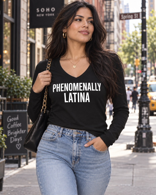 Camiseta blanca básica de manga larga con cuello de pico